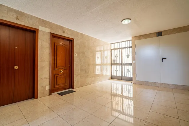 Luminoso piso de 3 dormitorios, con orientación suroeste. — 26