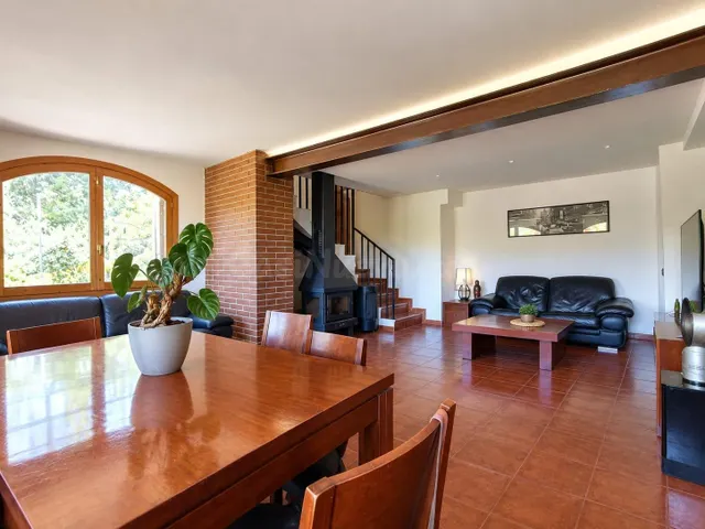 NUDA PROPIEDAD DE UNA CASA EN VENTA EN CALAFELL ZONA MAS ROM - foto 2