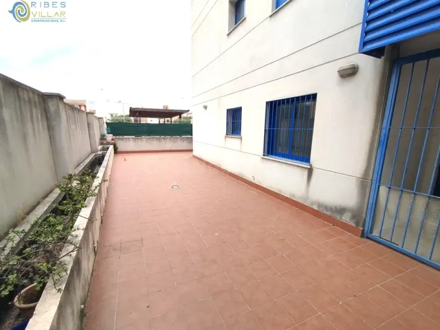 Planta baja con espectacular terraza y acceso directo a la p - foto 3