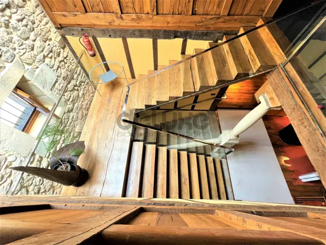 CASONA DE PIEDRA TOTALMENTE RESTAURADA — 46