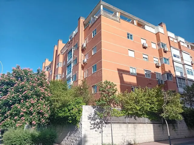 Magnífica vivienda en Las Tablas, ideal para vivir o inverti