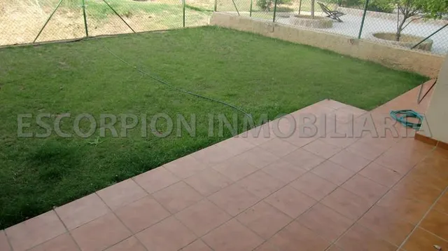 Vivienda jardin en primera linea de golf  en torren en conill — 9
