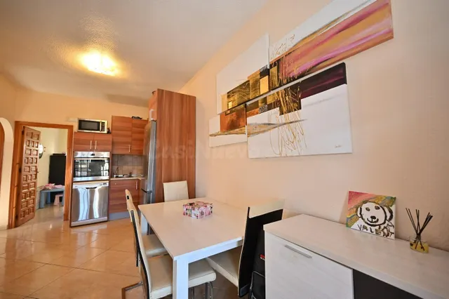 SE VENDE CHALET ADOSADO EN LOS BALCONES (ORIHUELA COSTA) - foto 3