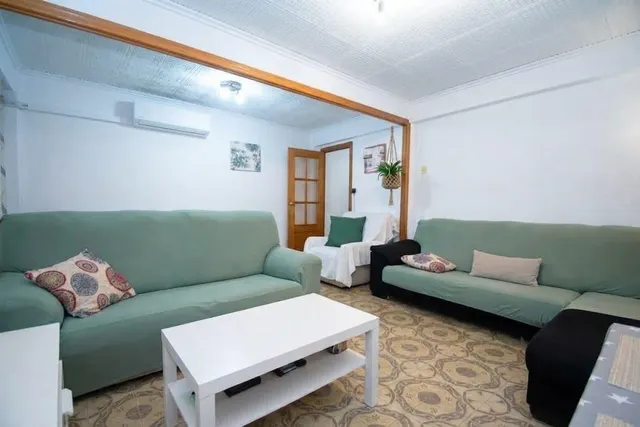 Estupendo piso exterior con balcón en el centro de Torrent! Tu oportunidad para dejar de pagar alquiler ¡Es una buena oportunidad, no la dejes escapar! — 5