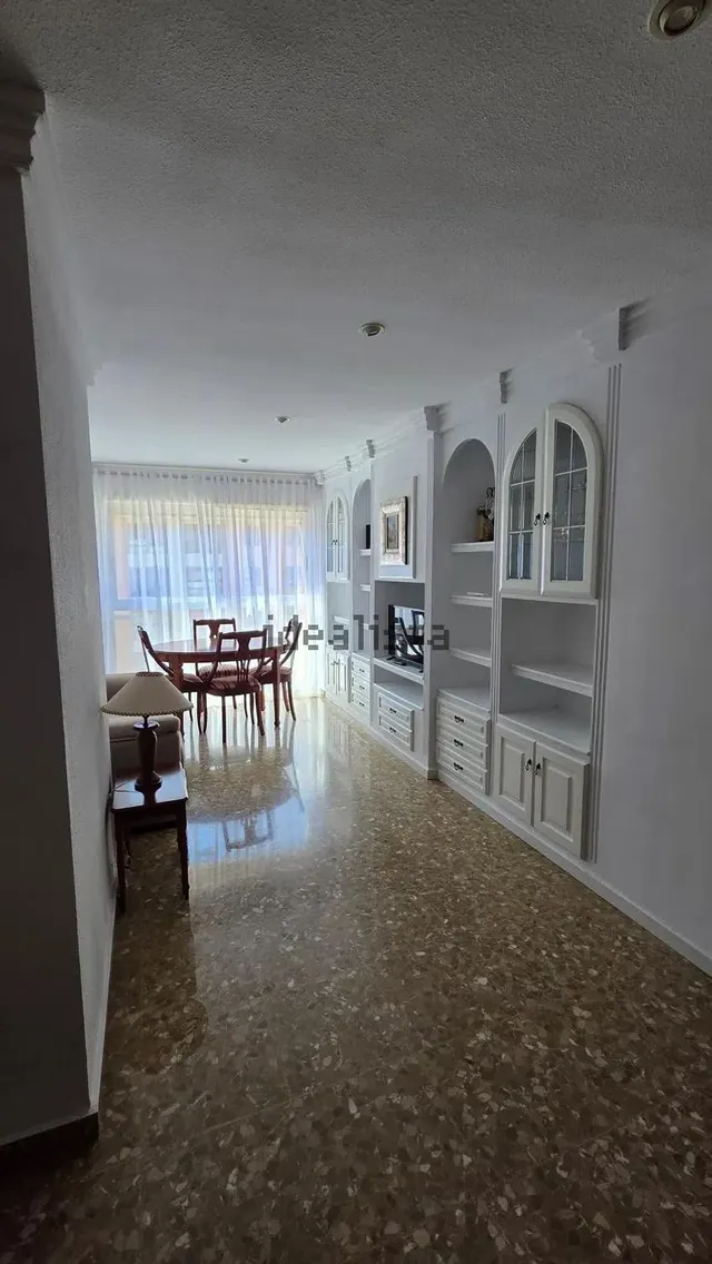 Piso 2 habitaciones 79m² en alquiler - Malilla — 13