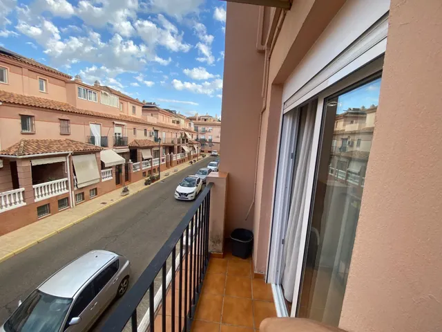 Tomares. bonito triplex amueblado junto al ayuntamiento — 7