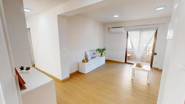 OPORTUNIDAD EN VENTA EN LA POBLA DE VALBONA - foto 4