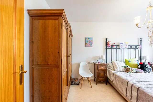 Ático Exclusivo en Roquetas de Mar con Amplia Terraza y Piscina Comunitaria — 34