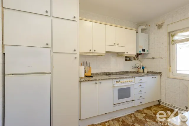 Piso en venta en avenida torrelavega, Oviedo – amplitud y ubicación — 14