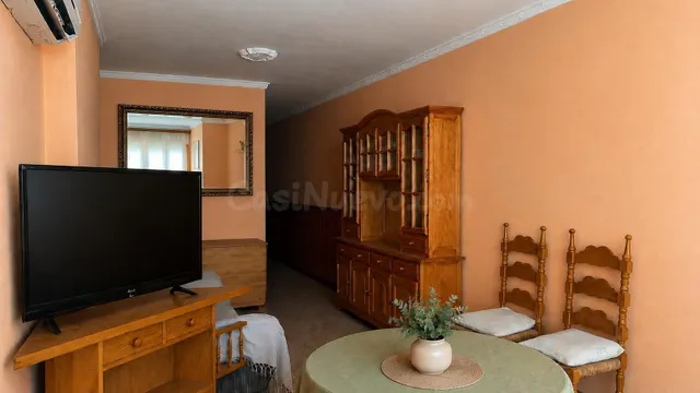 Piso de 72 m2 con 3 dormitorios y balcón a pocos minutos del