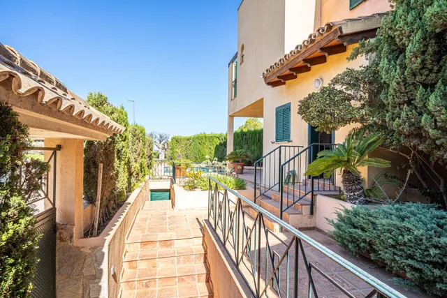 Exclusiva vivienda con jardín y piscina privada en Son Verí Nou — 42