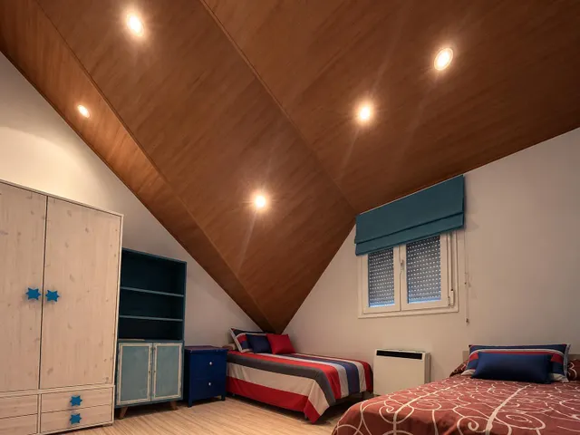 Espectacular  casa unifamiliar con piscina privada, domótica y placas solares — 19
