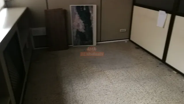 OCASION! SE ALQUILA GRAN ENTREPLANTA CON DIVERSOS DESPACHOS Y OFICINAS, EN EL CORAZON DE ALBACETE — 22