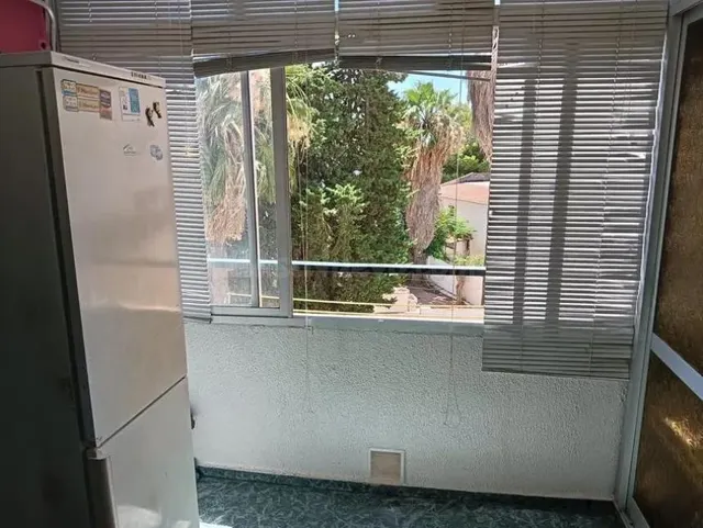 Estudio con terraza, piscina y parking - foto 3