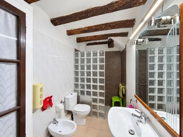 No es una casa más. Es una vivienda de 1880 con carácter. — 15