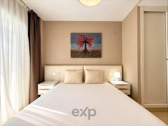 Piso en primera linea de playa de 2 habitaciones y 2 baños con terraza, piscina, garaje y trastero en Marina d’Or — 15