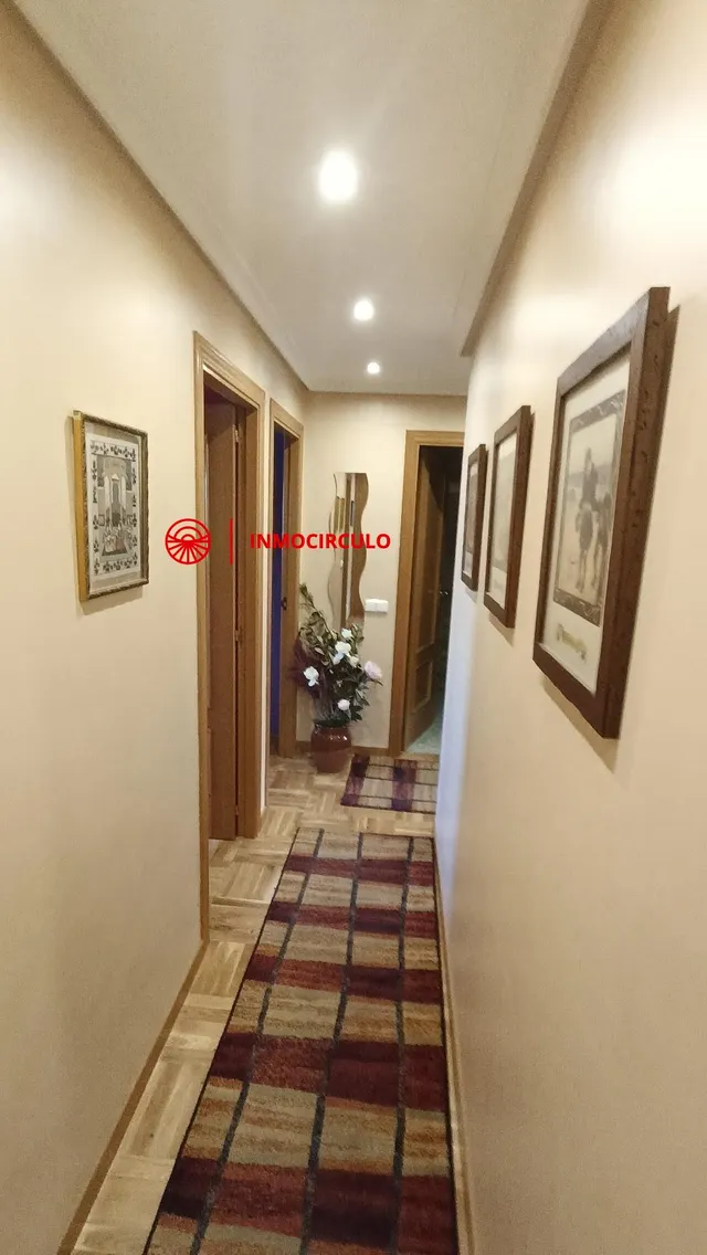 El mejor piso de cuatro dormitorios te está esperando — 16