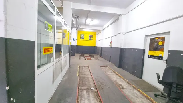 CÉNTRICO próximo a GRAN VIA/SAGASTA, LOCAL COMERCIAL de 235 m2. — 3