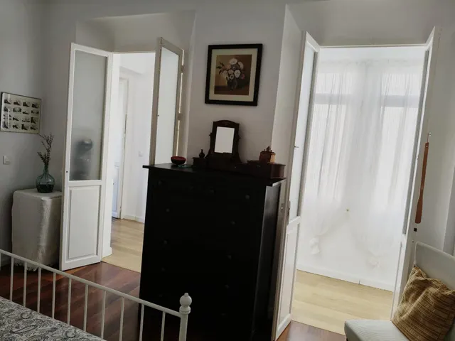 Se vende piso en cadiz , zona centro - mercado — 43