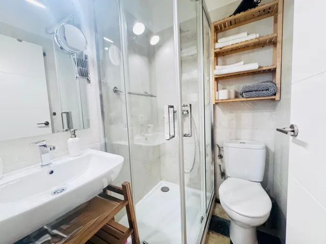 PRECIOSO LOFT SITUADO EN ANTIGUA BODEGA EN EL CENTRO DE JEREZ — 32