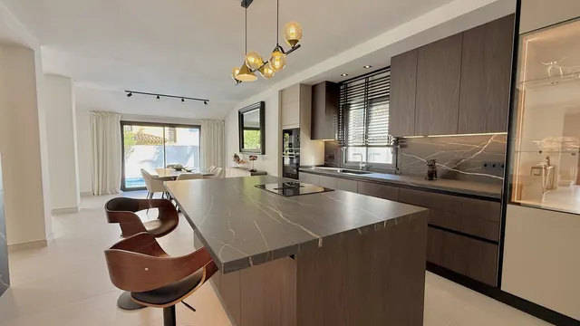 Chalet 5 habitaciones 360m² en venta - Marbella - foto 4