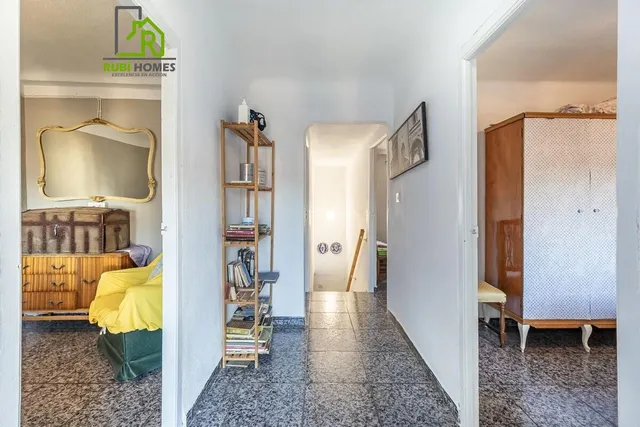 Amplia casa independiente de seis dormitorios a un paso del pantano de los Bermejales — 41