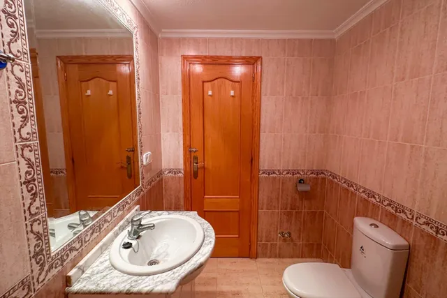 MAGNIFICA VIVIENDA ADOSADA CON PISCINA COMUNITARIA, IDONEA COMO VACACIONAL — 16