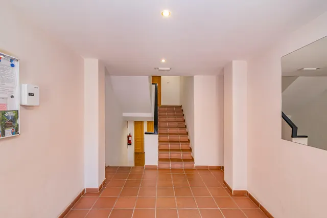 PISO COMPLETO EN LA ZUBIA — 26
