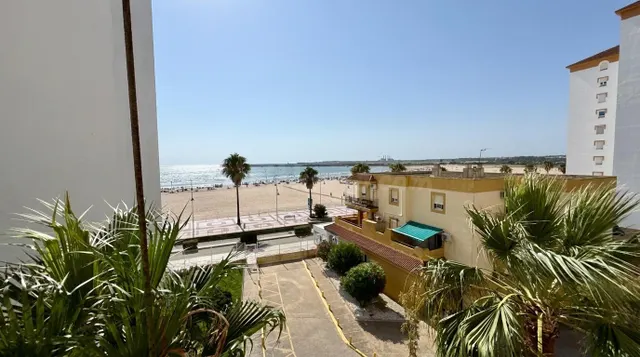 Exclusivo Piso en Primera Línea de Playa con Vistas al Mar en Valdelagrana (El Puerto de Santa María) | Ref: DLR00267 — 10