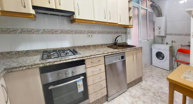 Planta baja junto a Plaza Mar 2, TRAM y cerca del Postiguet — 10