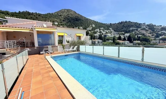 VILLA PANORÁMICA CON VISTAS AL MAR, PISCINA PRIVADA Y GRAN J - foto 3