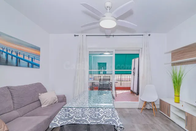 ÁTICO SIN ASCENSOR TOTALMENTE REFORMADO DE 3 DORMITORIOS Y E - foto 4