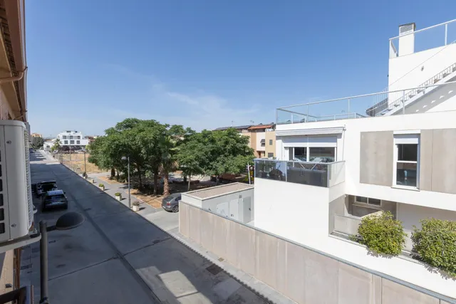 ¡exclusiva vivienda unifamiliar con patio privado en Armilla! — 31