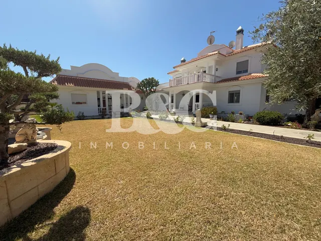Exclusiva villa independiente en la zona de La Cola, Calabar - foto 3