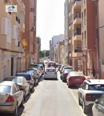 Venta piso en Almería - foto 3