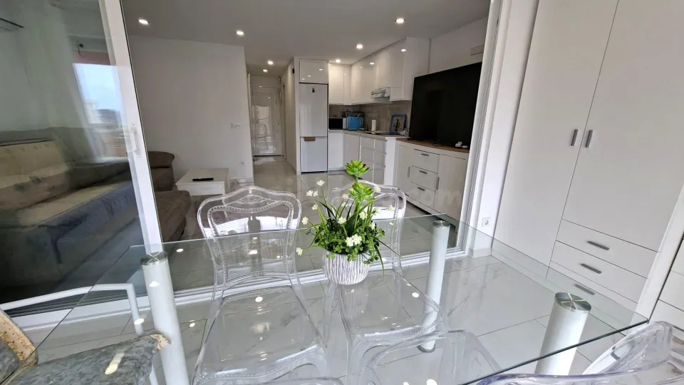 ESPECTACULAR APARTAMENTO REFORMADO