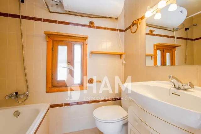 Casa en una planta con pabellón de invitados, piscina y garaje – Parcela 1.180 m2 — 46