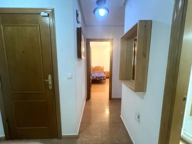 ¡alquiler de larga duración en Torrevieja! amplio y luminoso apartamento de 2 dormitorios en calle caballero de rodas — 25
