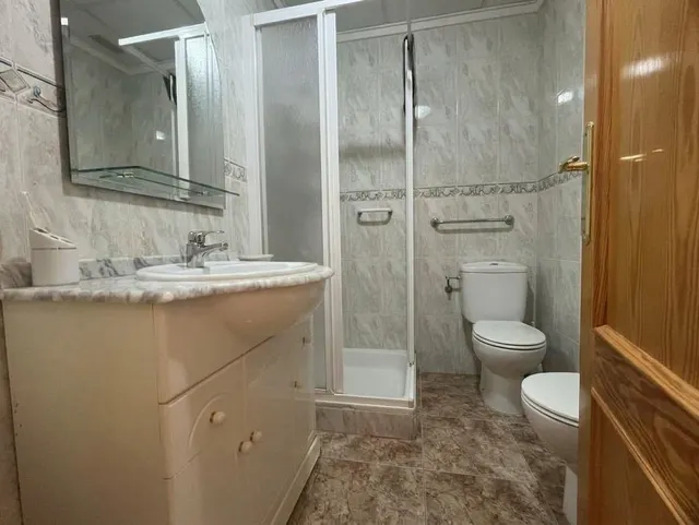 Piso en venta en Guardamar del Segura con plaza de garaje y dos terrazas — 30