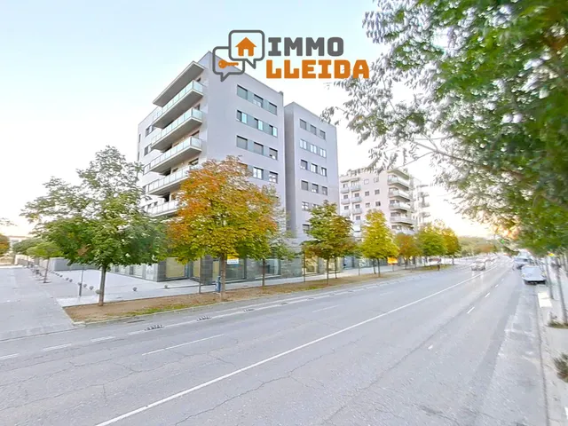 EXCLUSIVO Piso Parc de lAigua con gran terraza, parking y trastero — 23