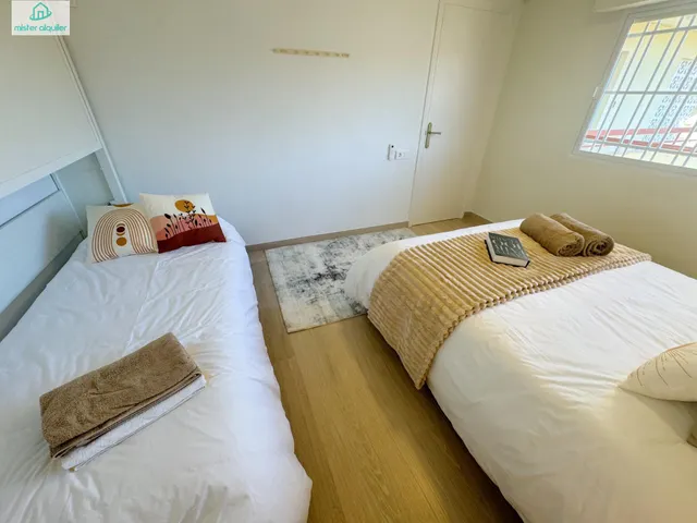 EXCLUSIVO APARTAMENTO REFORMADO EN EL CAMPELLO CON TERRAZA, PISCINA Y UBICACIÓN PRIVILEGIADA JUNTO AL MAR — 43