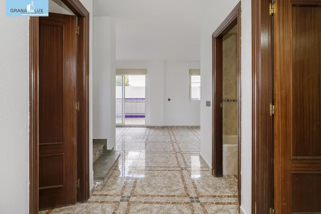 DÚPLEX EN VENTA EN OGIJARES – AMPLITUD, COMODIDAD Y ESPACIOS EXTERIORES — 10