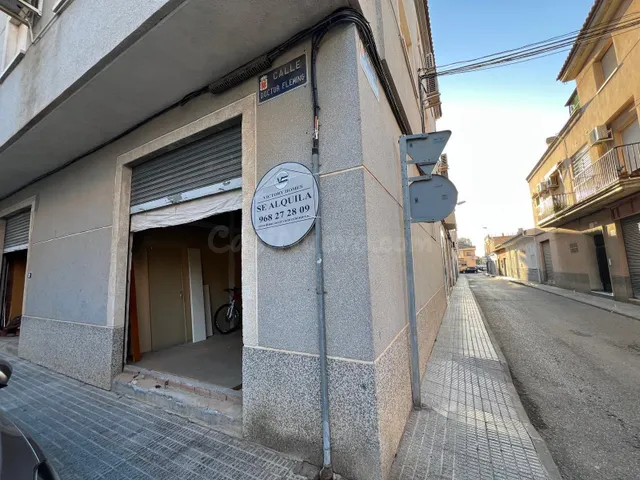 LOCAL COMERCIAL EN ALQUILER EN ZARANDONA (MURCIA).
