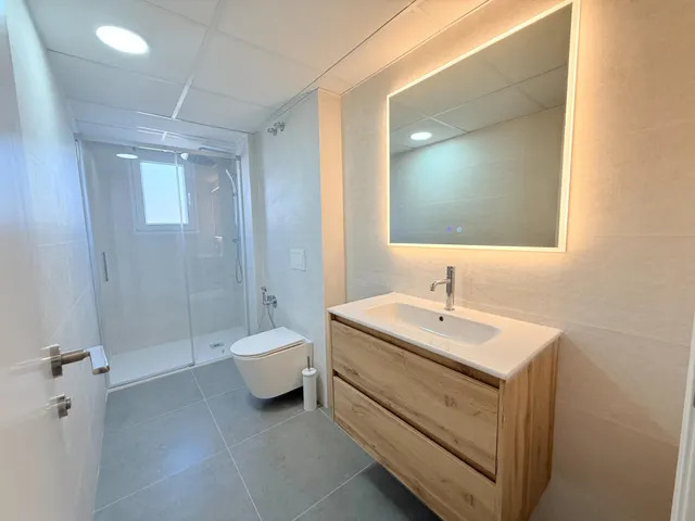 TOTALMENTE REFORMADO  A ESTRENARE, PISO EN BUENA ZONA,   EXTERIOR, MUY LUMINOSO. — 14