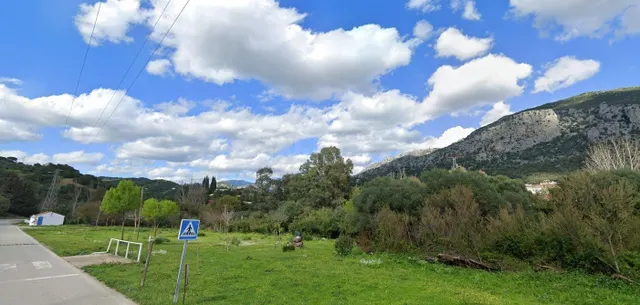 ¡Oportunidad - Solar en La Vega, Ubrique!