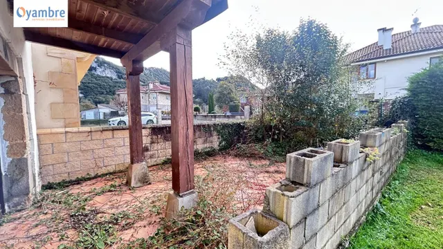 CASA ADOSADA EN LIENDO — 32