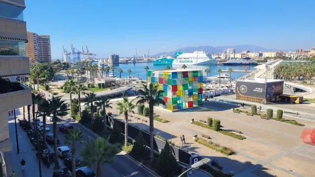 Piso de lujo en la mejor ubicación de Malaga. — 31