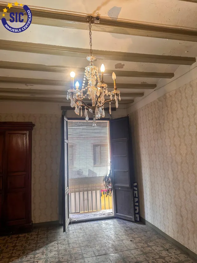 Casa de planta baja y dos alturas en el centro de Castellón, zona Tascas, junto a Fadrell, Borrull ideal para restauración o para vivienda. — 13