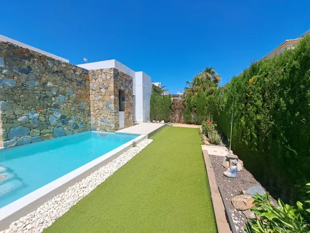 VILLA INDEPENDIENTE EN MONTEZENIA, ORIHUELA COSTA - foto 3