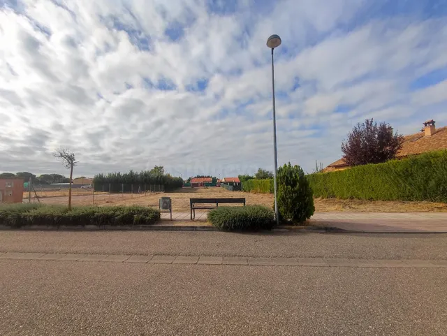 Parcela de 1000m2 en Urb El Soto — 3